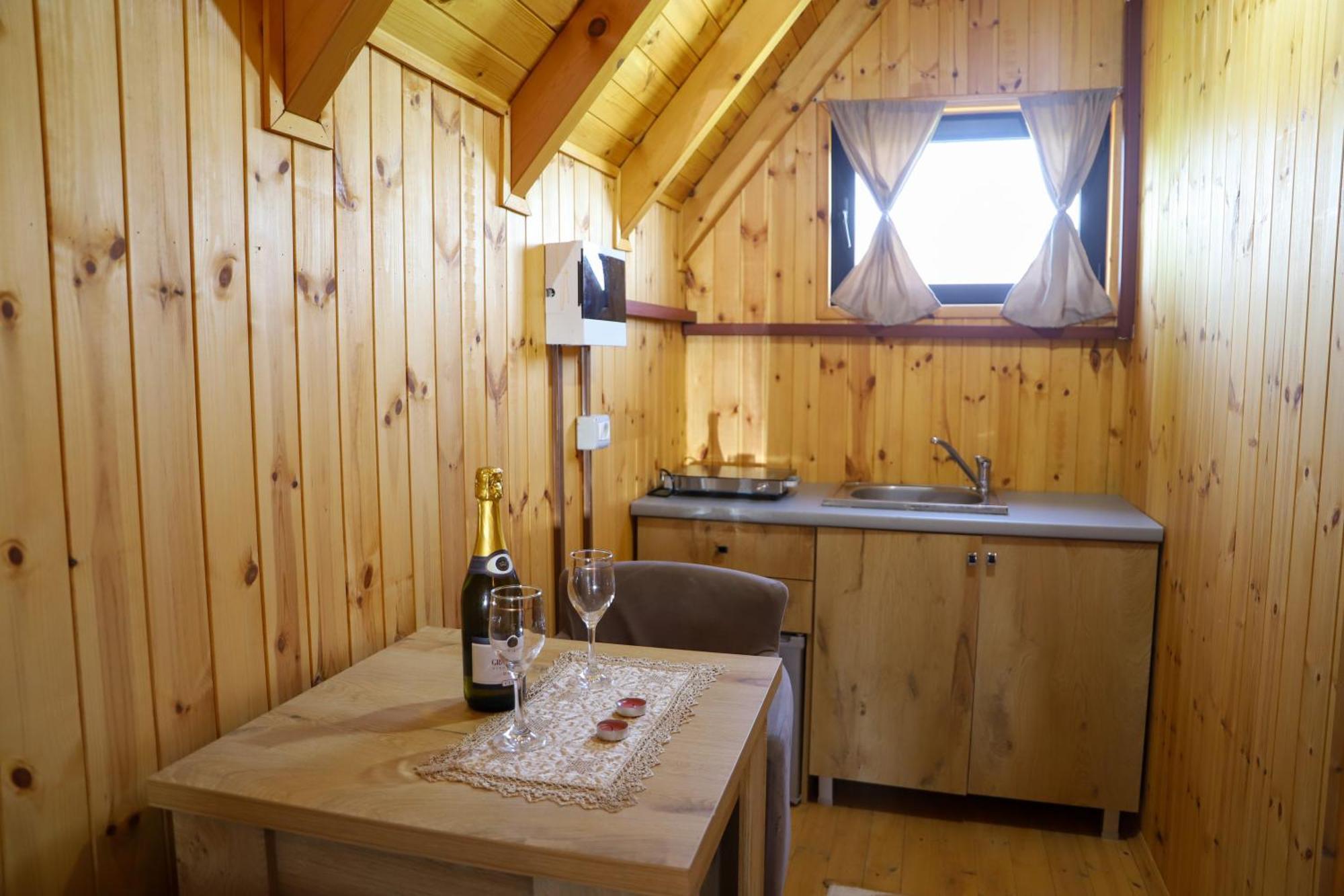 Wood House Villa *